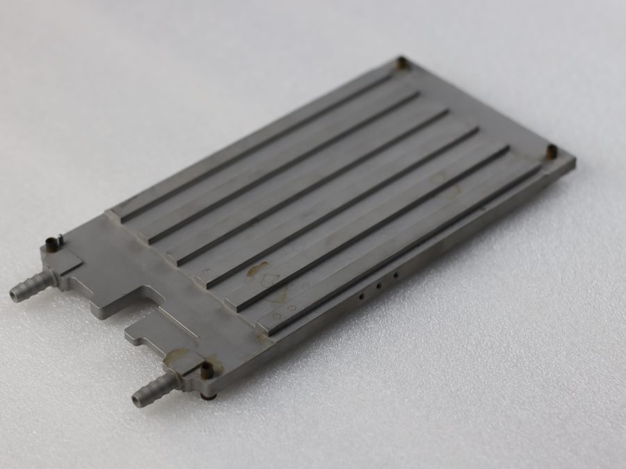 VPX 导冷型铝液冷板,多流道带管接口